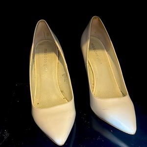 7 1/2 madden girl patent leather white pumps